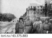 Военнослужащие РККА, ВОВ зима 1944 г Европа. Стоковое фото, фотограф Retro / Фотобанк Лори