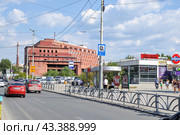 Дворец спорта "Ледовая Арена".  Город Екатеринбург (2016 год). Редакционное фото, фотограф Александр Тараканов / Фотобанк Лори