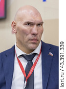 Россия. Санкт-Петербург. Депутат Государственной Думы РФ Николай Валуев. Петербургский международный экономический форум. Russia. Saint-Petersburg. Nikolay Valuev, Deputy of the State Duma of the Russian Federation. St. Petersburg International Economic Forum. (2024 год). Редакционное фото, фотограф Алексей Смышляев / Фотобанк Лори