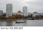 Окончание навигации (2023 год). Редакционное фото, фотограф ОльгаНовикова / Фотобанк Лори