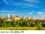 Приход Святой равноапостольной княгини Ольги и Школа 800 (Верхние Печёры, Нижний Новгород) (2024 год). Стоковое фото, фотограф Илья Старков / Фотобанк Лори