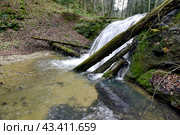 Водопад на реке Мезмайке, Мезмай, Краснодарский край. Стоковое фото, фотограф Оглоблин Андрей Николаевич / Фотобанк Лори