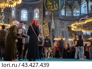 ISTANBUL, TURKEY - OCTOBER 12 ,2021: Hagia Sophia Mosque in Sultanahmet. Interior of Hagia sophia mosque now, before museum and ancient church. Редакционное фото, фотограф Павел Муравьев / Фотобанк Лори