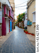 Picturesque narrow street in the old town of Sur. Republic of Lebanon (2023 год). Стоковое фото, фотограф Евгений Ткачёв / Фотобанк Лори