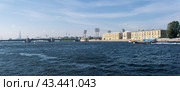 Panoramic view of St. Petersburg and Neva river in summer (2024 год). Редакционное фото, фотограф Евгений Харитонов / Фотобанк Лори