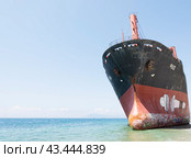 Beached dry cargo ship RIO. Стоковое фото, фотограф Дмитрий Львович Алферов / Фотобанк Лори