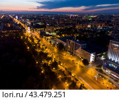 Улица Республики с деловыми центрами в ночное время. Тюмень (2021 год). Стоковое фото, фотограф Сергей Буторин / Фотобанк Лори