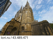 Bayonne, France - June 19, 2019: Exterior of gothic Cathedral of Saint Mary of Bayonne / Cathedral of Our Lady of Bayonne / Cathédrale Notre-Dame de Bayonne. UNESCO World Heritage. Редакционное фото, фотограф YuryKara / Фотобанк Лори