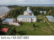 Кий-остров. Онежский Крестный монастырь. Вид сверху с воздуха (2022 год). Стоковое фото, фотограф Николай Гернет / Фотобанк Лори