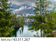 Ruskeala, Karelia, Russia - 8 July, 2023: Landscape of the mountain park Ruskeala in the Republic of Karelia. Стоковое фото, фотограф Ольга Сейфутдинова / Фотобанк Лори