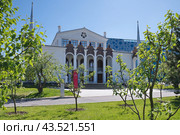 Павильон № 25 "Нефть" ("Нефтяная промышленность") на ВДНХ в Москве, Россия (2024 год). Редакционное фото, фотограф Елена Коромыслова / Фотобанк Лори