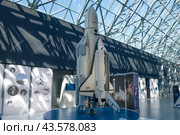 Макет  многоразовой транспортной космической системы (МКТС) «Энергия» — «Буран». Государственный музей истории космонавтики. Калуга (2024 год). Редакционное фото, фотограф Виктор Карасев / Фотобанк Лори