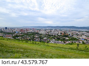 Вид с Караульной горы на город Красноярск (2024 год). Стоковое фото, фотограф Александр Тараканов / Фотобанк Лори