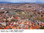 Drone view of the residential areas of the city of Tbilisi. Стоковое фото, фотограф Яков Филимонов / Фотобанк Лори