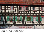 Half-timbered ( Fachwerk ) house in Maulbronn, Germany (2015 год). Стоковое фото, фотограф Сергей Стрелков / Фотобанк Лори