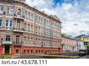 Нумера Наумова — Дом Обрядчикова — Гостиница Россия (Хоровой колледж, Нижний Новгород) (2024 год). Редакционное фото, фотограф Илья Старков / Фотобанк Лори