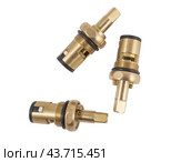 Кран-букса для смесителя на белом фоне. Faucet head for faucet on white background. Стоковое фото, фотограф Татьяна Д / Фотобанк Лори