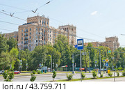 Дом преподавателей МГУ. Ломоносовский проспект, 14. Москва. Россия (2024 год). Редакционное фото, фотограф E. O. / Фотобанк Лори