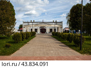 Дворец бракосочетаний (Отдел ЗАГС Мстиславского райисполкома). Мстиславль, Беларусь (2024 год). Редакционное фото, фотограф Сергей Афанасьев / Фотобанк Лори