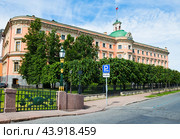 Михайловский (Инженерный) замок. Летний солнечный день. Санкт-Петербург (2024 год). Редакционное фото, фотограф E. O. / Фотобанк Лори