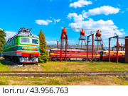 Город Ожерелье. Эксплуатационное локомотивное депо (2012 год). Редакционное фото, фотограф Зобков Юрий / Фотобанк Лори