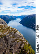 Preikestolen or Prekestolen. Стоковое фото, фотограф Андрей Армягов / Фотобанк Лори