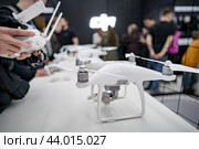 MOSCOW RUSSIA:01 APR 2017 - DJI Quadcopter Drone store opening ceremony in Moscow. Редакционное фото, фотограф Андрей Армягов / Фотобанк Лори