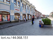 Пешеходная улица Урицкого. Город  Иркутск (2024 год). Редакционное фото, фотограф Александр Тараканов / Фотобанк Лори