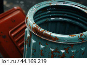 Metallic Trash bin closeup photo. Generate ai. Стоковое AI-изображение, AI-художник Иван Рябоконь / Фотобанк Лори