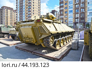 Германская БМП Marder 1 A3. Выставка трофейной техники из зоны СВО. Город Тюмень (2024 год). Редакционное фото, фотограф Александр Тараканов / Фотобанк Лори