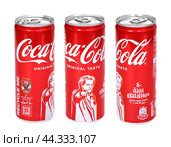 Coca-Cola (2024 год). Редакционное фото, фотограф Art Konovalov / Фотобанк Лори