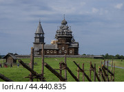 Церковь Преображения Господня на Кижском Погосте.  остров Кижи, Карелия, Россия (2015 год). Стоковое фото, фотограф Дымов Игорь / Фотобанк Лори