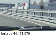The car is moving along the exit to Volgogradsky Prospekt from the Southeastern chord. Russia. Moscow. 02.09.2024. Редакционное видео, видеограф Ярославский Максим / Фотобанк Лори