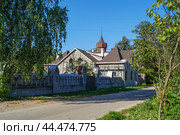 Усадьба Сеньковых на улице Киселева 40 в городе Вязники Владимирской области (2024 год). Редакционное фото, фотограф Сергей Овчинников / Фотобанк Лори