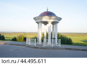 Набережная в городе Вельск. Ротонда (2024 год). Стоковое фото, фотограф Яковлев Сергей / Фотобанк Лори