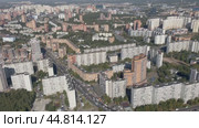 Вид из кабины вертолета. Путилковское шоссе. ЖК Парк Тауэр. Улица Свободы, Куркинское шоссе. Район Куркино, город Москва. Стоковое видео, видеограф Щеголева Ольга / Фотобанк Лори
