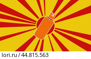 Флэш-накопитель на фоне анимации из движущихся лучей солнца. Большой оранжевый символ немного увеличивается. Плавная закольцованная анимация в формате 4k на желтом фоне. Стоковое видео, видеограф Карпенко Алексей / Фотобанк Лори