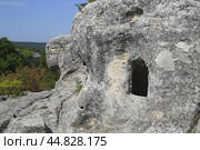Пещерные города Крыма. Эски-Кермен (2024 год). Стоковое фото, фотограф Яна Королёва / Фотобанк Лори