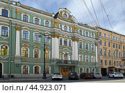 Splendid Neo-Baroque House of Countess Maria Razumovskaya on Bolshaya Morskaya Street, No. 29. Saint Petersburg, Russia (2024 год). Редакционное фото, фотограф Валерия Попова / Фотобанк Лори