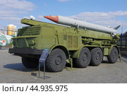 Пусковая установка 9П113 ОТРК 9К52 "Луна-М". Музейный комплекс гражданской и военной техники УГМК. Верхняя Пышма (2024 год). Редакционное фото, фотограф Алексей Иванов / Фотобанк Лори