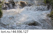 Slow motion video of the Altai mountain stream Tydtuyaryk. Стоковое видео, видеограф Сергей Пристяжнюк (Serg Zastavkin) / Фотобанк Лори