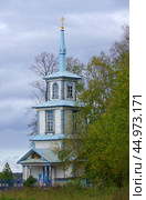 Спасо-Митрофаниевская церковь (вид с улицы Маяковского). Пермский край, город Добрянка,  улица Красноармейская, 33. Стоковое фото, фотограф Алексей Иванов / Фотобанк Лори