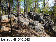 Древние горы Хакасии. Каменный парк. (Ширинские Столбы) (2019 год). Редакционное фото, фотограф Александр Галинский / Фотобанк Лори