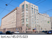 Здание управления НКВД (Управление ФСБ по Санкт-Петербургу) солнечным сентябрьским днем. Санкт-Петербург. Редакционное фото, фотограф Виктор Карасев / Фотобанк Лори
