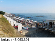 Пляж в поселке Головинка (Лазаревский район, Сочи) (2024 год). Редакционное фото, фотограф Александр Замараев / Фотобанк Лори