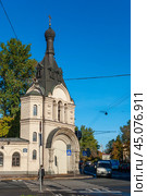 Звонница. Подворье Валаамского монастыря. Санкт-Петербург (2013 год). Редакционное фото, фотограф Александр Щепин / Фотобанк Лори
