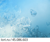 Frosty pattern at a winter window glass. Стоковое фото, фотограф Лариса Гордеева / Фотобанк Лори