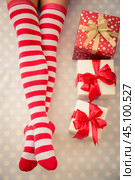 Sexy Santa woman legs. Стоковое фото, фотограф yarruta / Фотобанк Лори