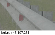 Finished road, road signs, barrier fencing. готовая дорога, дорожные знаки, барьерное ограждение. Стоковое видео, видеограф Опока Алексей / Фотобанк Лори