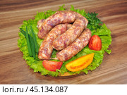Мясопродукты. Полуфабрикаты. Мясо. Свинина. Говядина. Кухня. Ресторан. Кафе. Приготовление. Ужин. Стол. Стейк. Пища. Стоковое фото, фотограф Владимир Зыбин / Фотобанк Лори